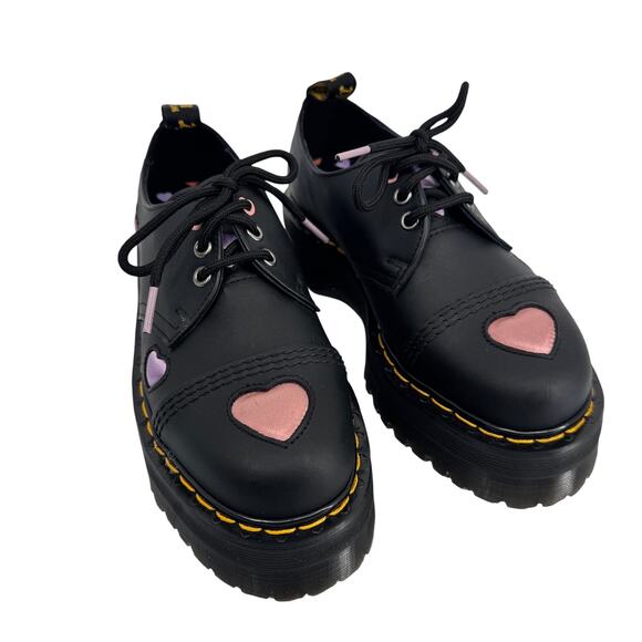Dr. Martens 1461 Quad Hearts‎ Oxford Loafer Platform Size 7 Women's - Picture 12 of 13